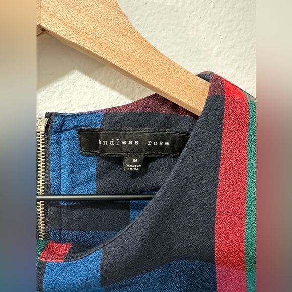 Endless Rose Feather‎ Hem Top M - Picture 4 of 7